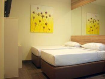 Hotel 81 Dickson Main image